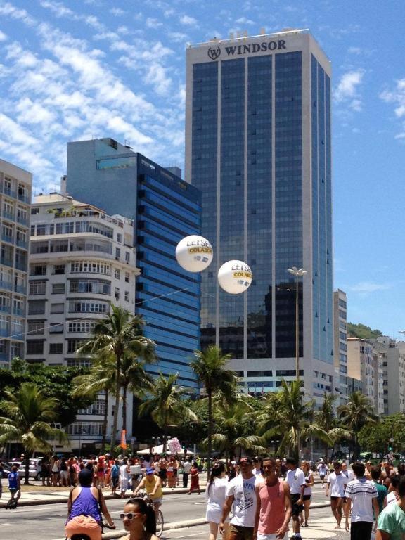 Apartamento Completo Na Praia De Copacabana 02 Quartos Com Vista Lateral Mar Em Andar Alto, Ar, Wifi , Netflix, Pauloangerami Rmvc18 Rio de Janeiro Eksteriør bilde