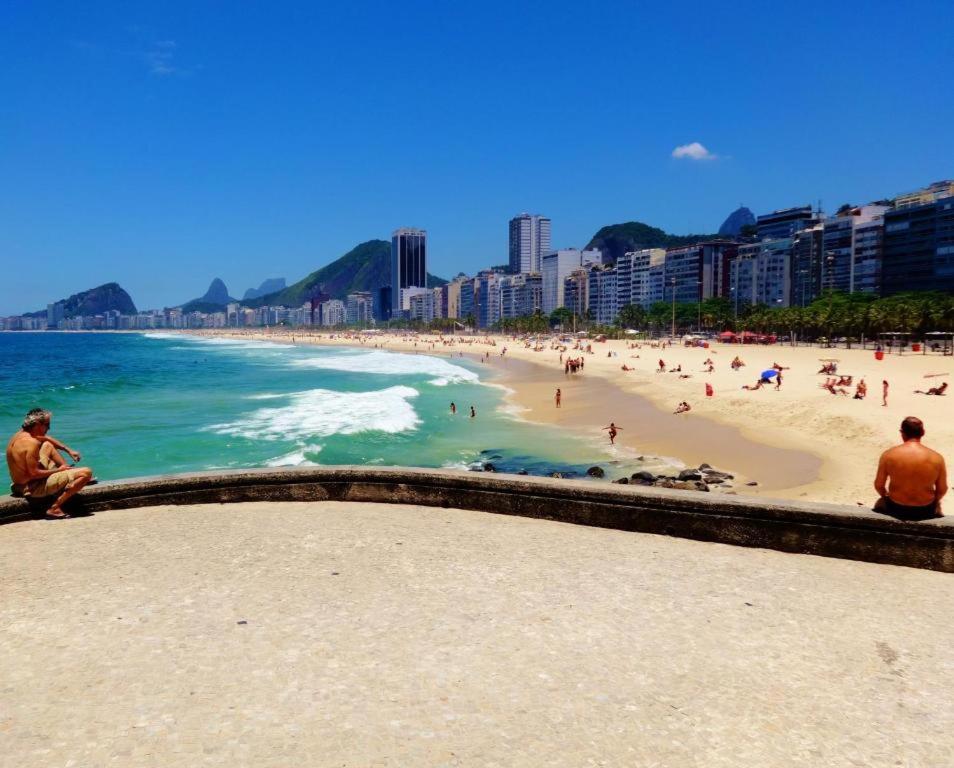 Apartamento Completo Na Praia De Copacabana 02 Quartos Com Vista Lateral Mar Em Andar Alto, Ar, Wifi , Netflix, Pauloangerami Rmvc18 Rio de Janeiro Eksteriør bilde