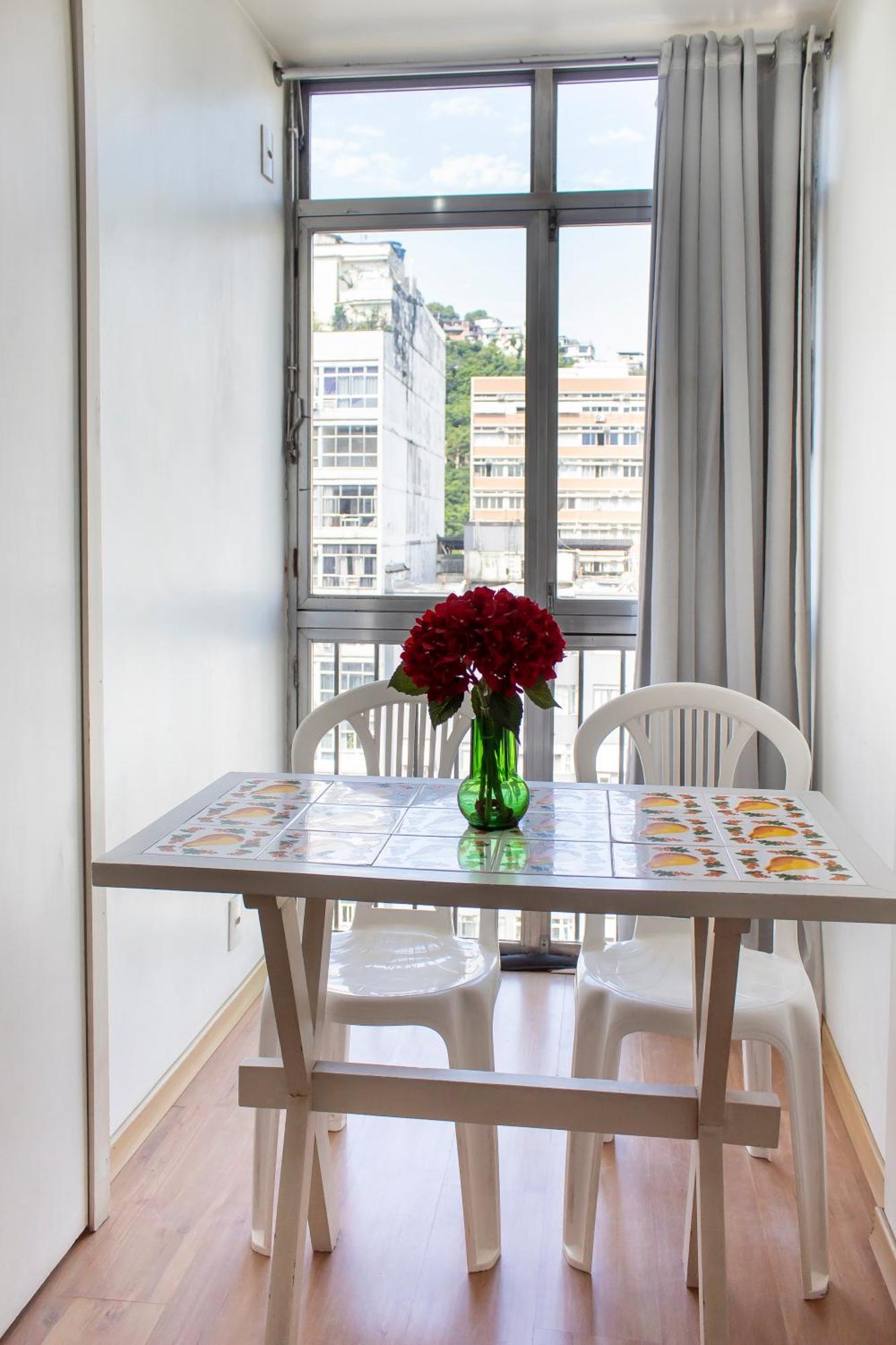 Apartamento Completo Na Praia De Copacabana 02 Quartos Com Vista Lateral Mar Em Andar Alto, Ar, Wifi , Netflix, Pauloangerami Rmvc18 Rio de Janeiro Eksteriør bilde